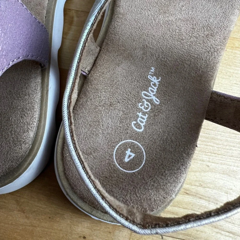 Cat & Jack‎ Girls' Iridescent Platform Sandals Adjustable Ankle Strap Size 4